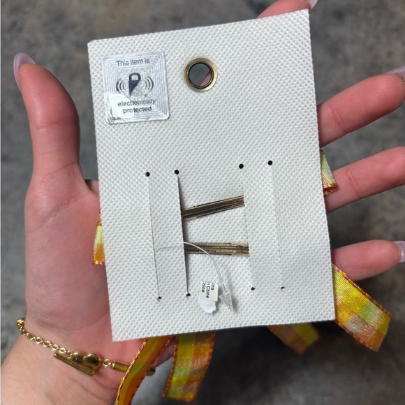 Urban Outfitters Plaid Hair Bow Barrette Set New - Picture 2 of 2